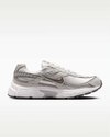 Nike schoen beige-thumb-1