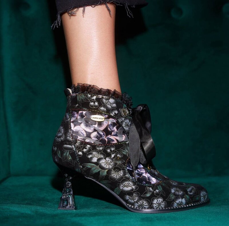 Laura vita botje olive-photo-6
